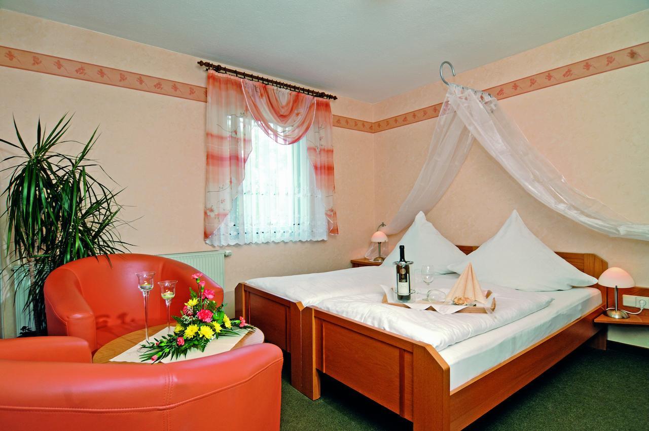 Hotel Heidehof Konigswartha Oda fotoğraf