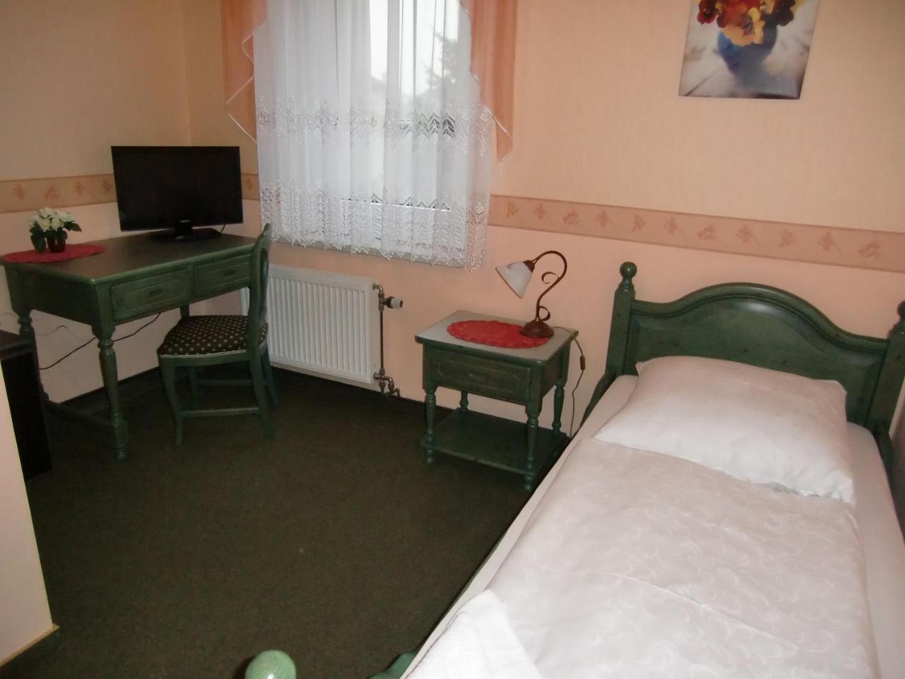 Hotel Heidehof Konigswartha Oda fotoğraf